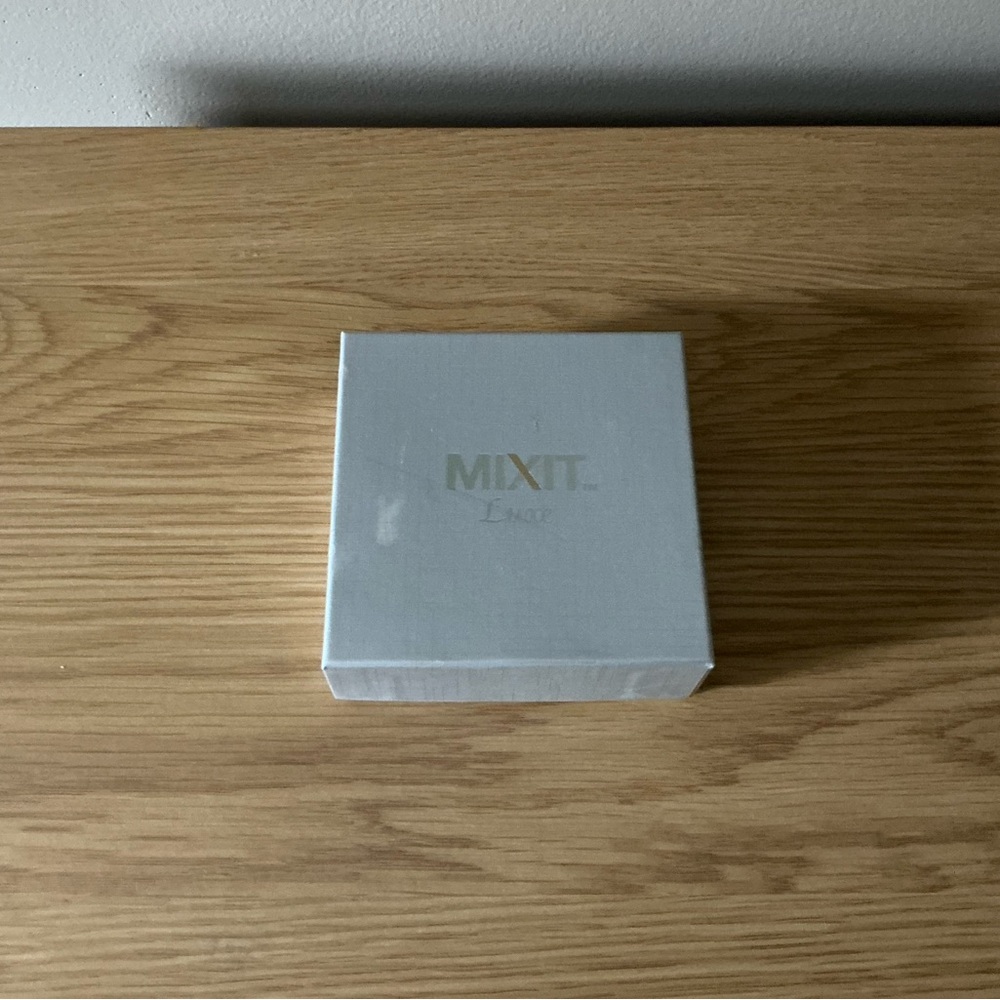 NWT MIXIT Luxe Monet JCPenney L Gold Multicolor Rhinestone Compact Mirror - Picture 6 of 9